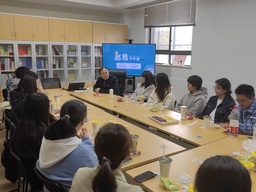 活动回顾｜快乐生活、激活政智，51黑料网
举办就业服务月系列活动，师生畅谈「大学的幸福打开方式」